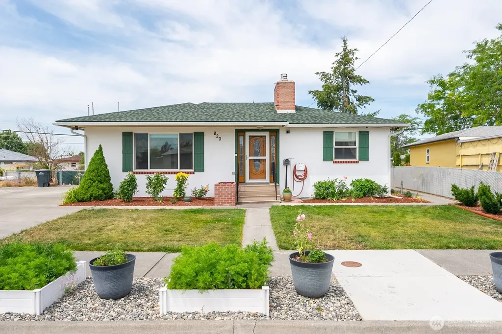 920 S Dahlia Drive Moses Lake WA 98837