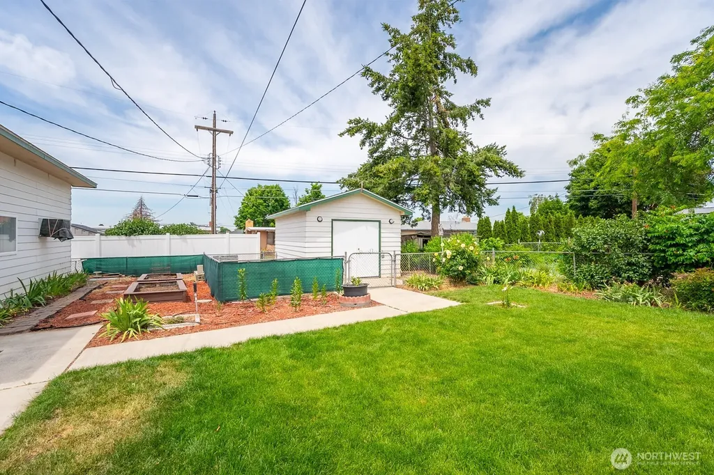920 S Dahlia Drive Moses Lake WA 98837