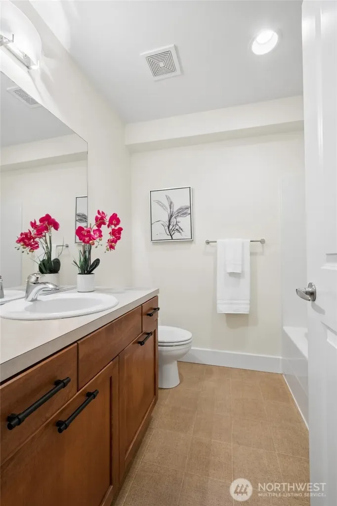2804 S Columbian Way Seattle WA 98108