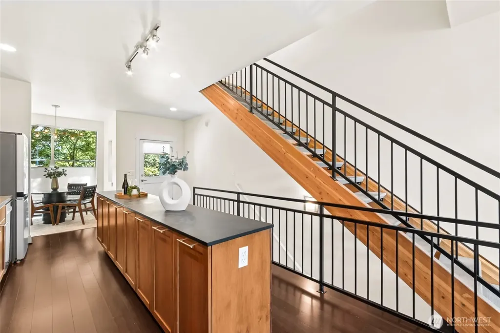 2804 S Columbian Way Seattle WA 98108
