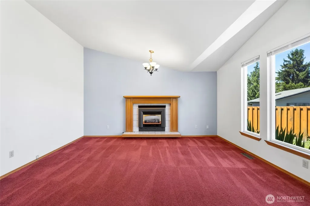 427 S 32nd Place Mount Vernon WA 98274
