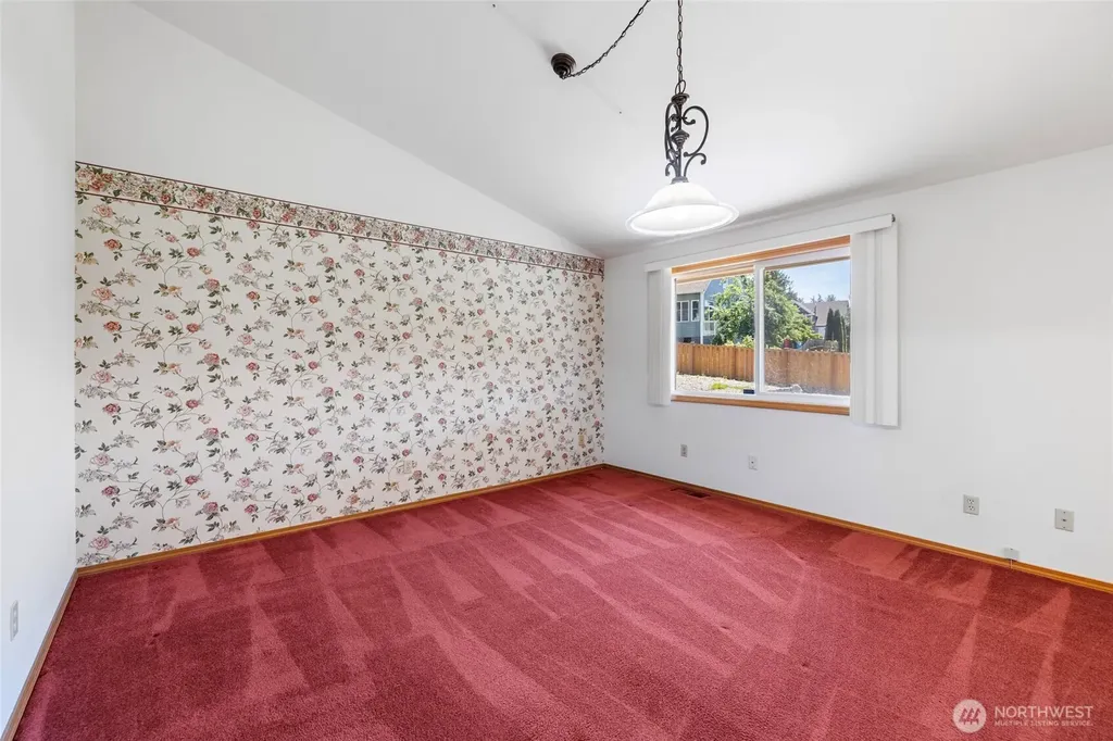 427 S 32nd Place Mount Vernon WA 98274