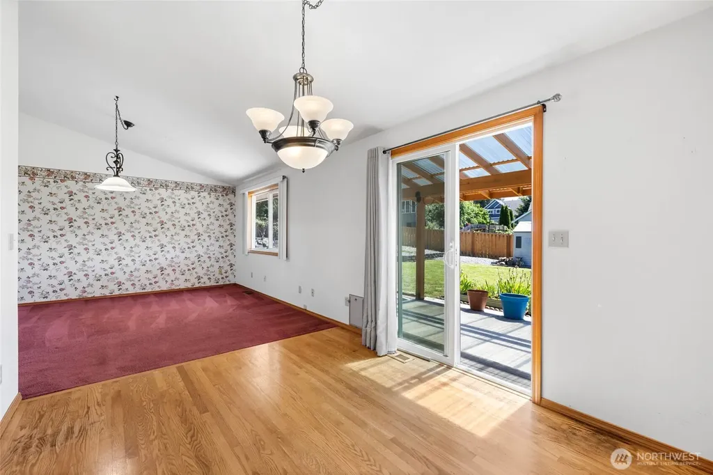 427 S 32nd Place Mount Vernon WA 98274