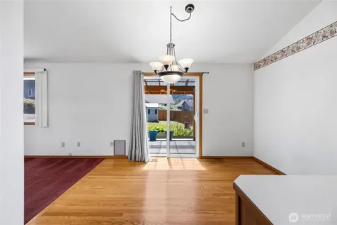 427 S 32nd Place Mount Vernon WA 98274