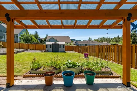 427 S 32nd Place Mount Vernon WA 98274