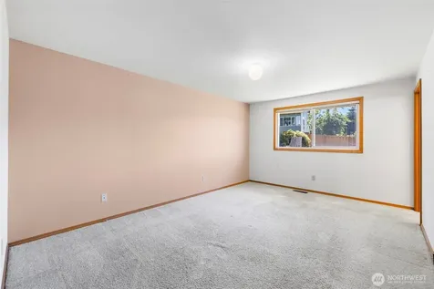 427 S 32nd Place Mount Vernon WA 98274