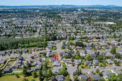 427 S 32nd Place Mount Vernon WA 98274