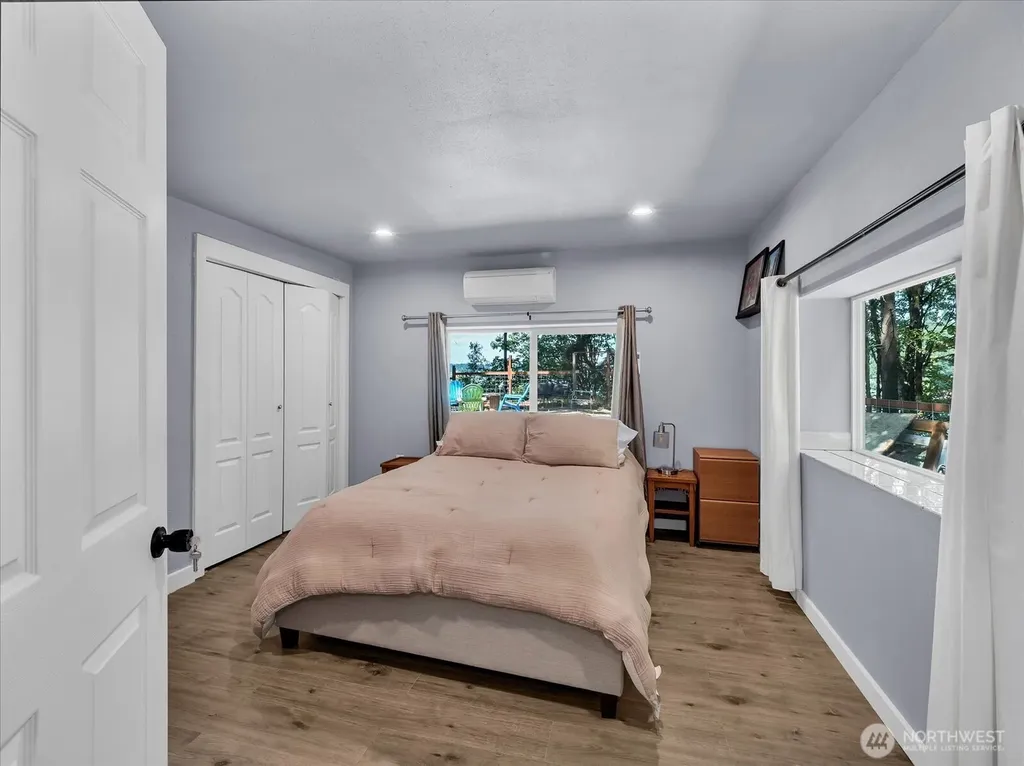 1302 SW Bay Street Port Orchard WA 98366