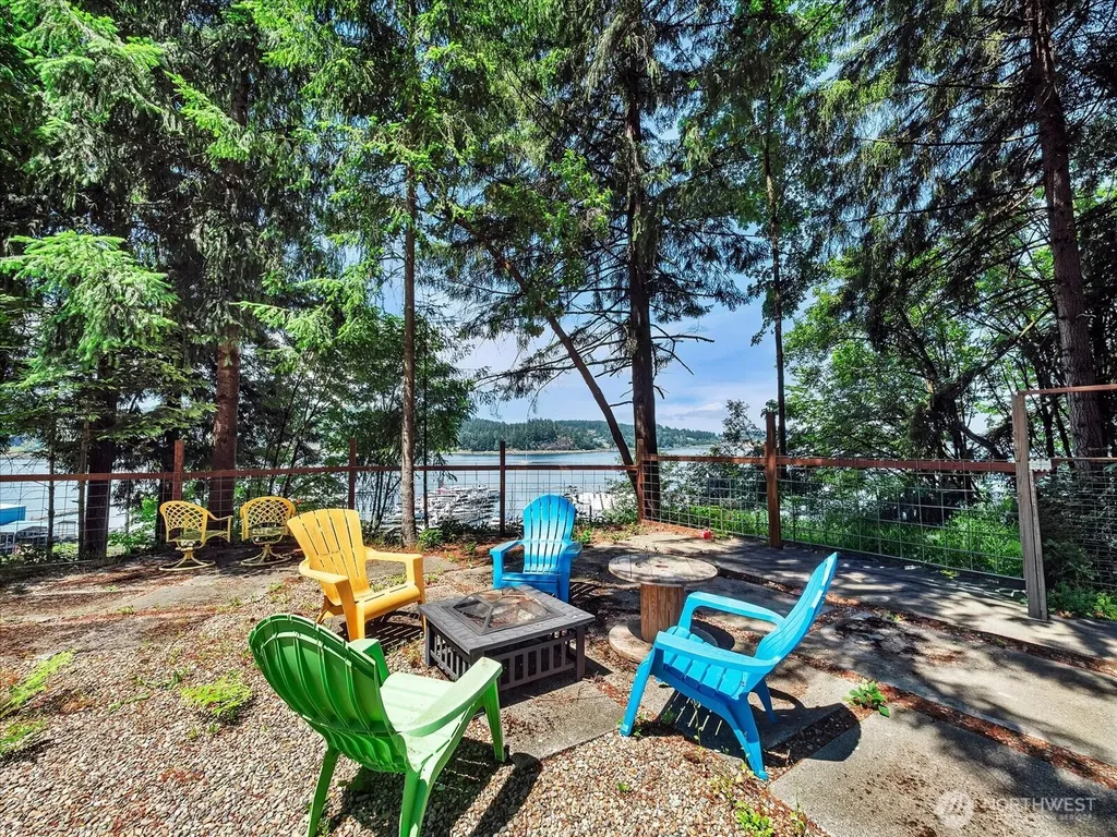 1302 SW Bay Street Port Orchard WA 98366