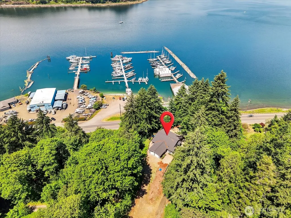 1302 SW Bay Street Port Orchard WA 98366