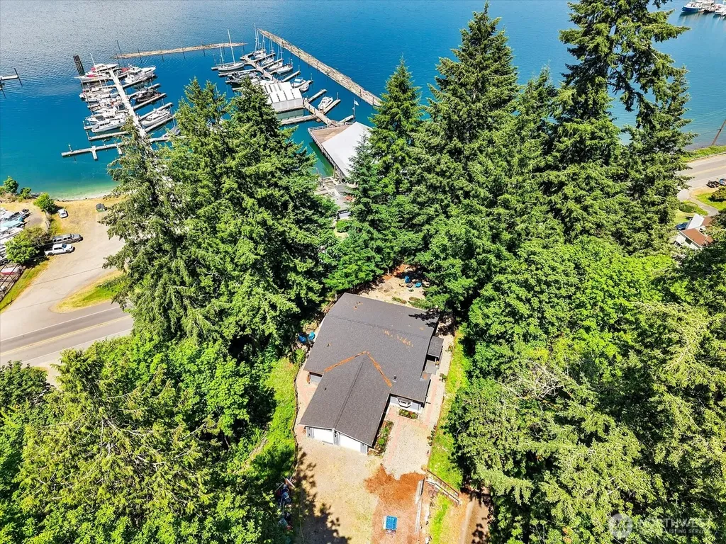 1302 SW Bay Street Port Orchard WA 98366