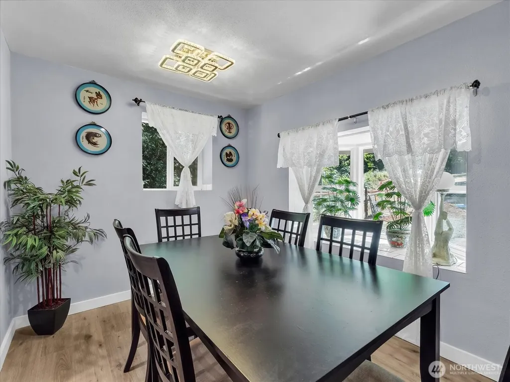 1302 SW Bay Street Port Orchard WA 98366