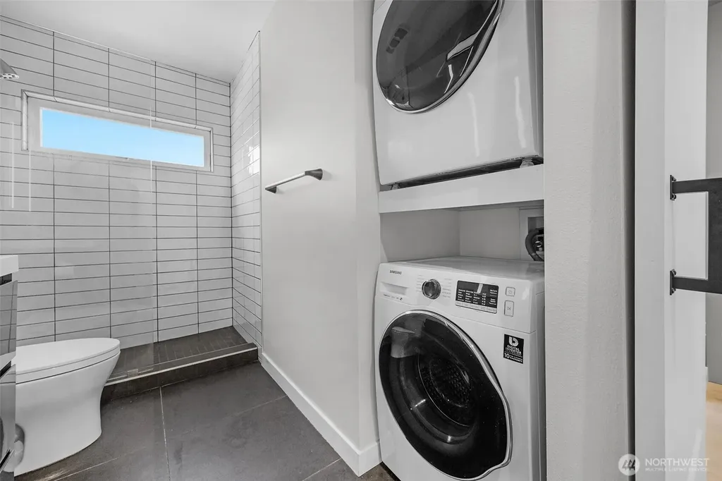 435 Summit Avenue E Seattle WA 98102