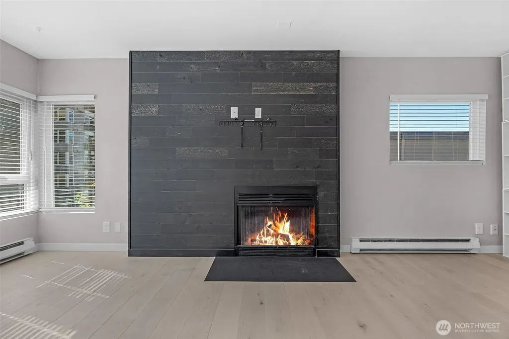 435 Summit Avenue E Seattle WA 98102