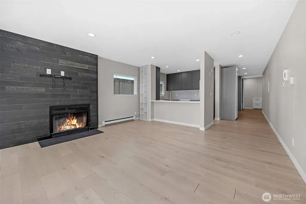435 Summit Avenue E Seattle WA 98102