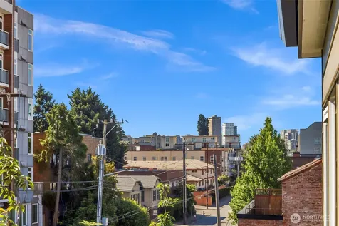 435 Summit Avenue E Seattle WA 98102