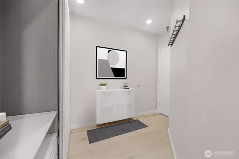 435 Summit Avenue E Seattle WA 98102