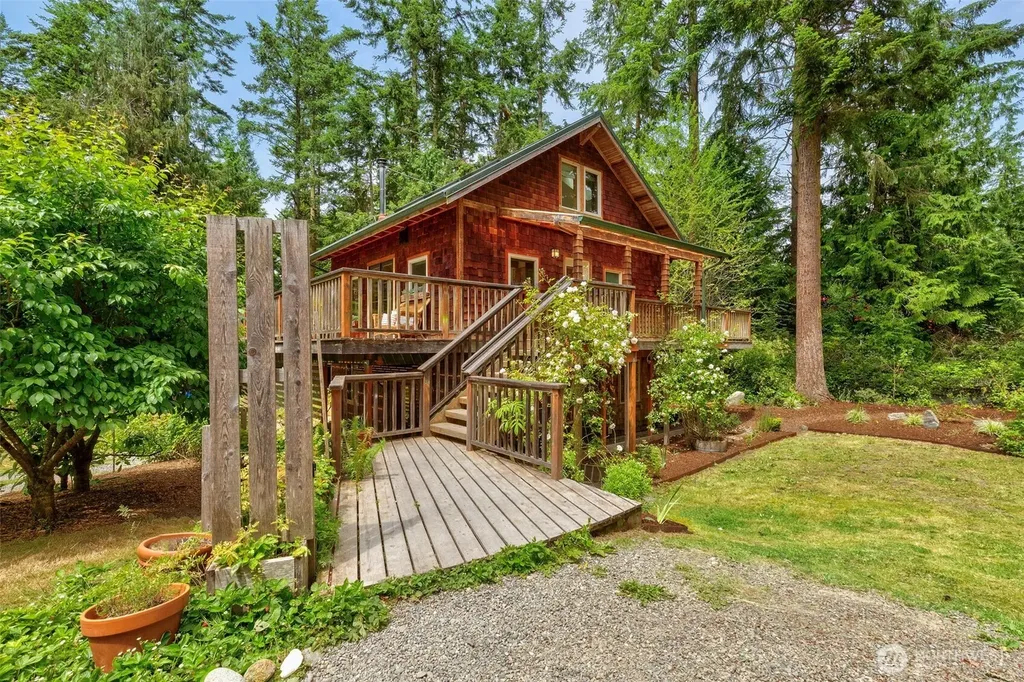 73 Middlepoint Road Port Townsend WA 98368