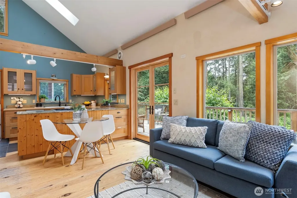 73 Middlepoint Road Port Townsend WA 98368