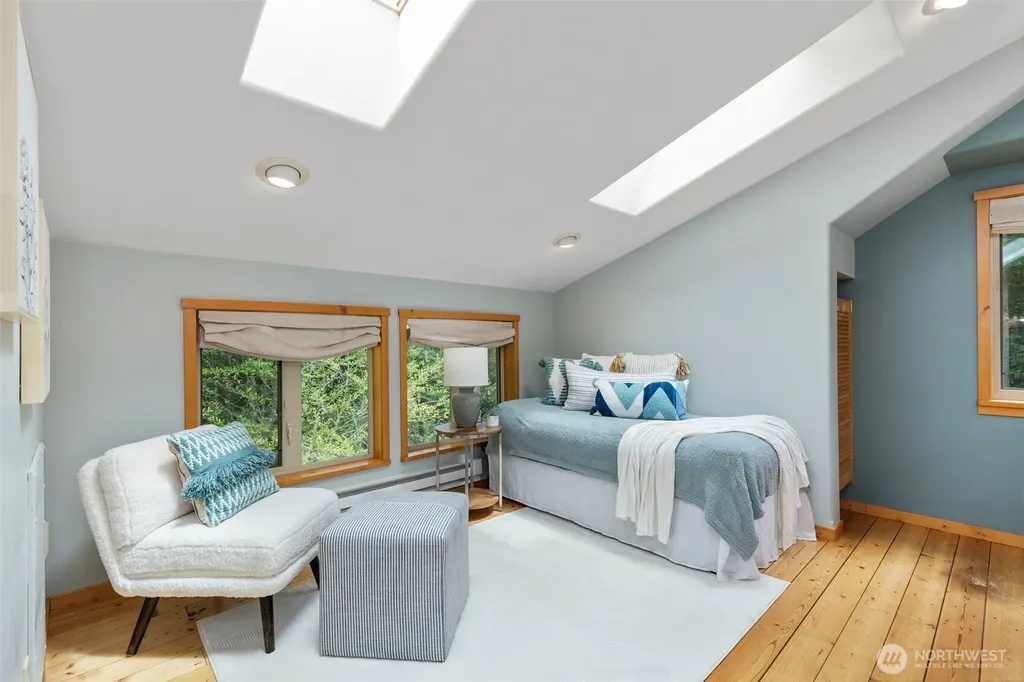 73 Middlepoint Road Port Townsend WA 98368