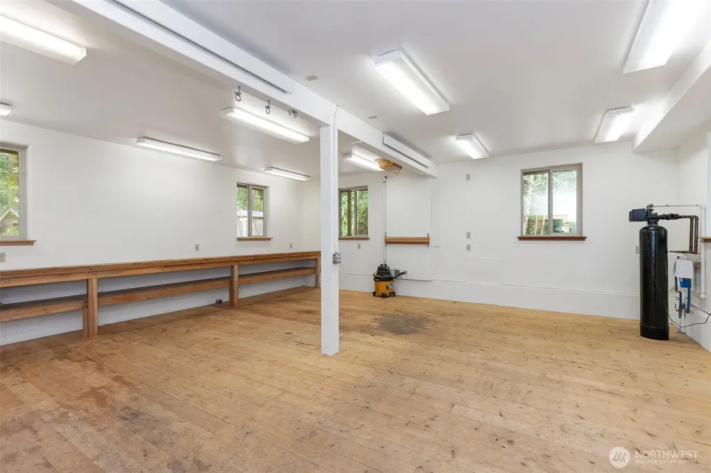 73 Middlepoint Road Port Townsend WA 98368