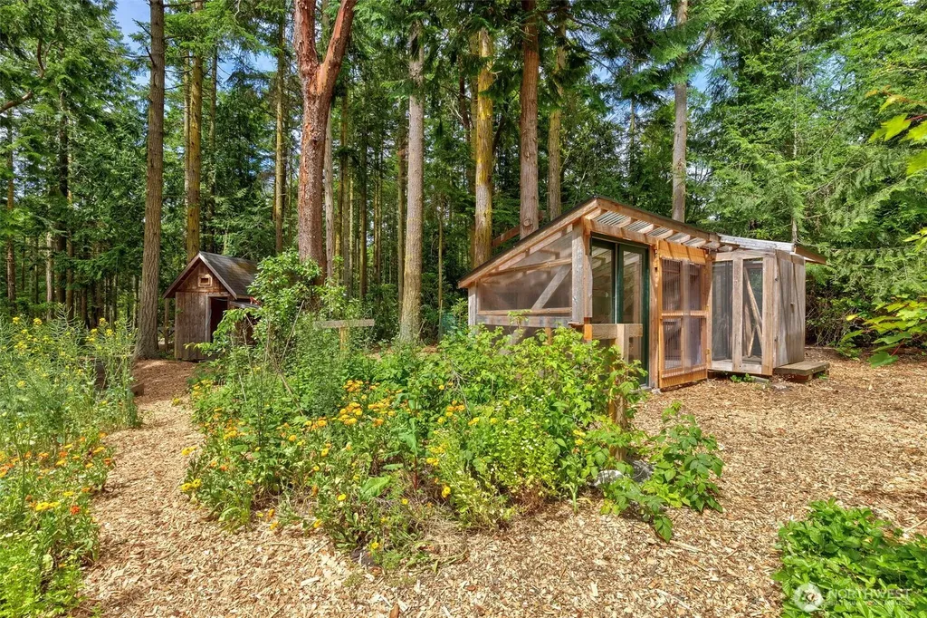 73 Middlepoint Road Port Townsend WA 98368