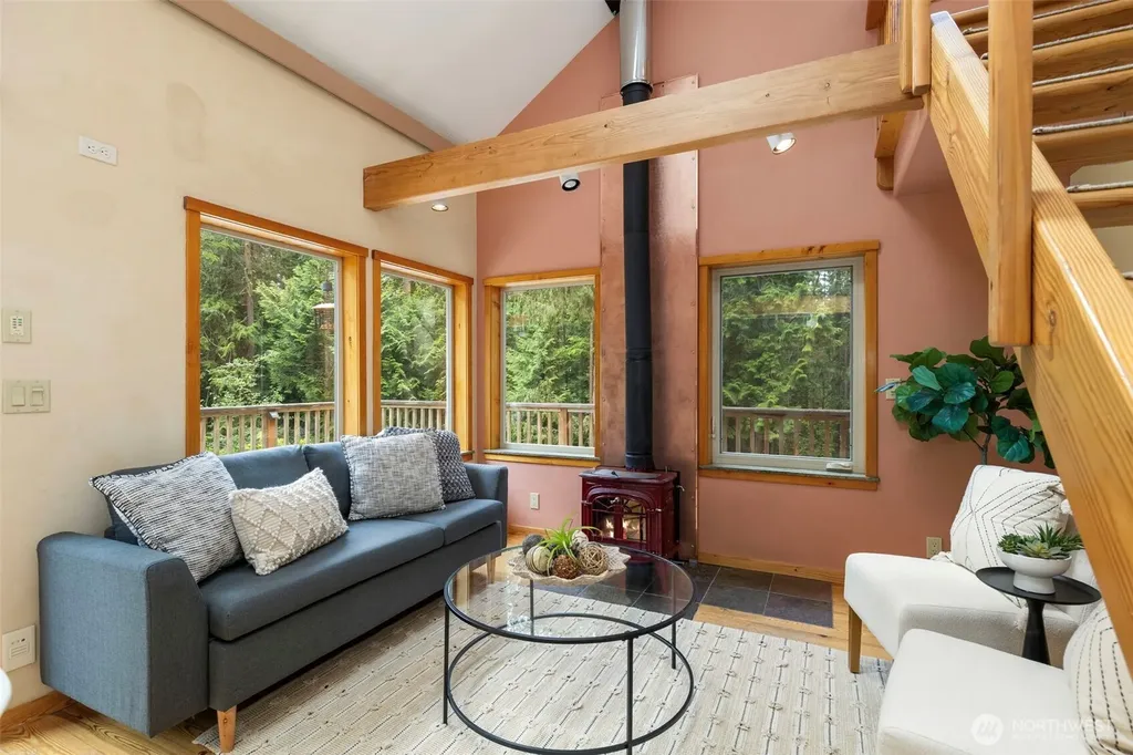 73 Middlepoint Road Port Townsend WA 98368