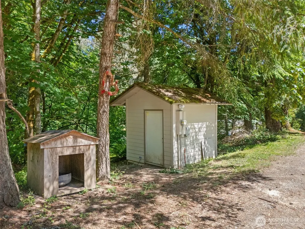 131 SE Driftwood Lane Shelton WA 98584