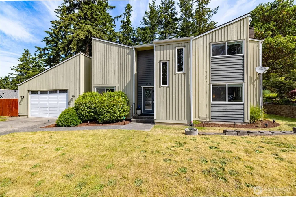 1678 NE Sumner Drive Oak Harbor WA 98277