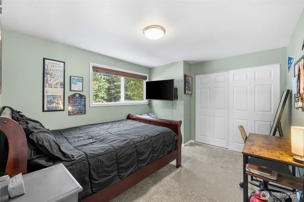 1678 NE Sumner Drive Oak Harbor WA 98277