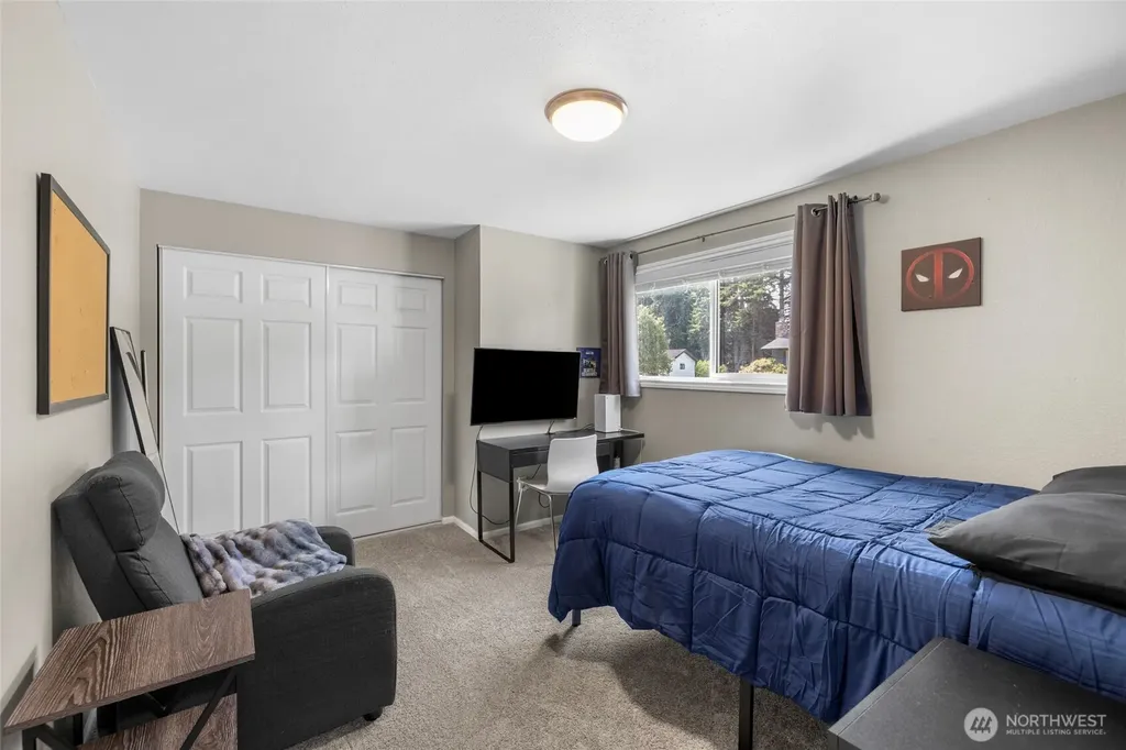 1678 NE Sumner Drive Oak Harbor WA 98277