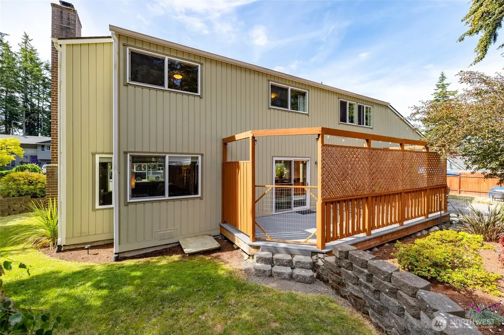 1678 NE Sumner Drive Oak Harbor WA 98277