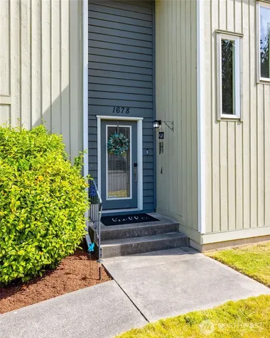 1678 NE Sumner Drive Oak Harbor WA 98277
