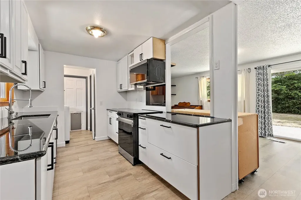 9015 E D Street Tacoma WA 98445