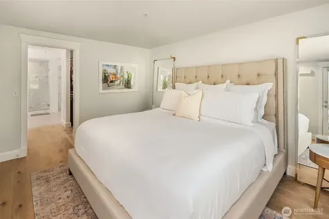 2334 Thorndyke Avenue W Seattle WA 98199