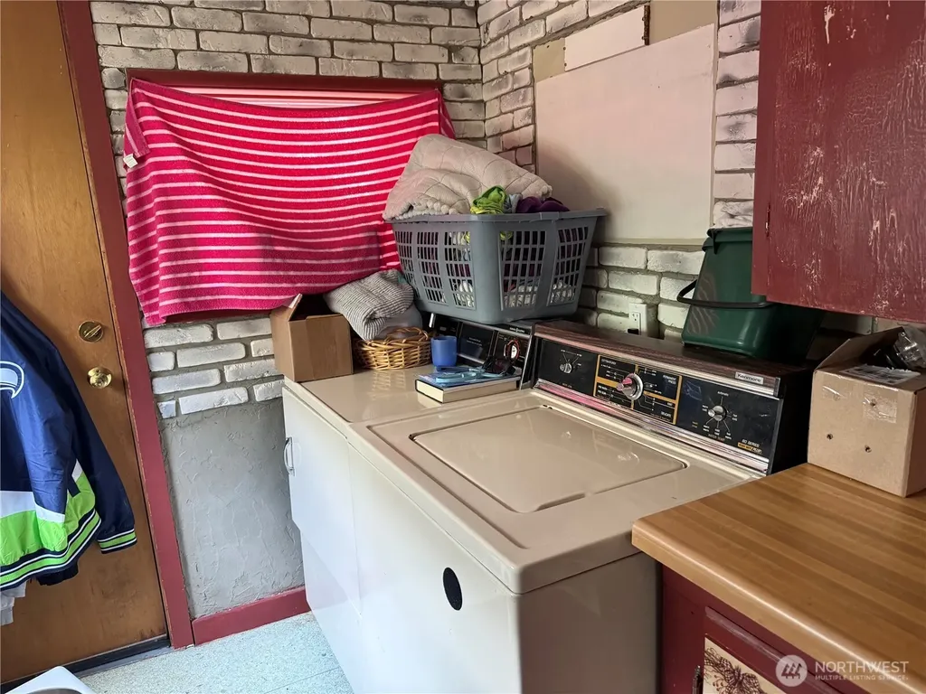 4143 W E Street Bremerton WA 98312