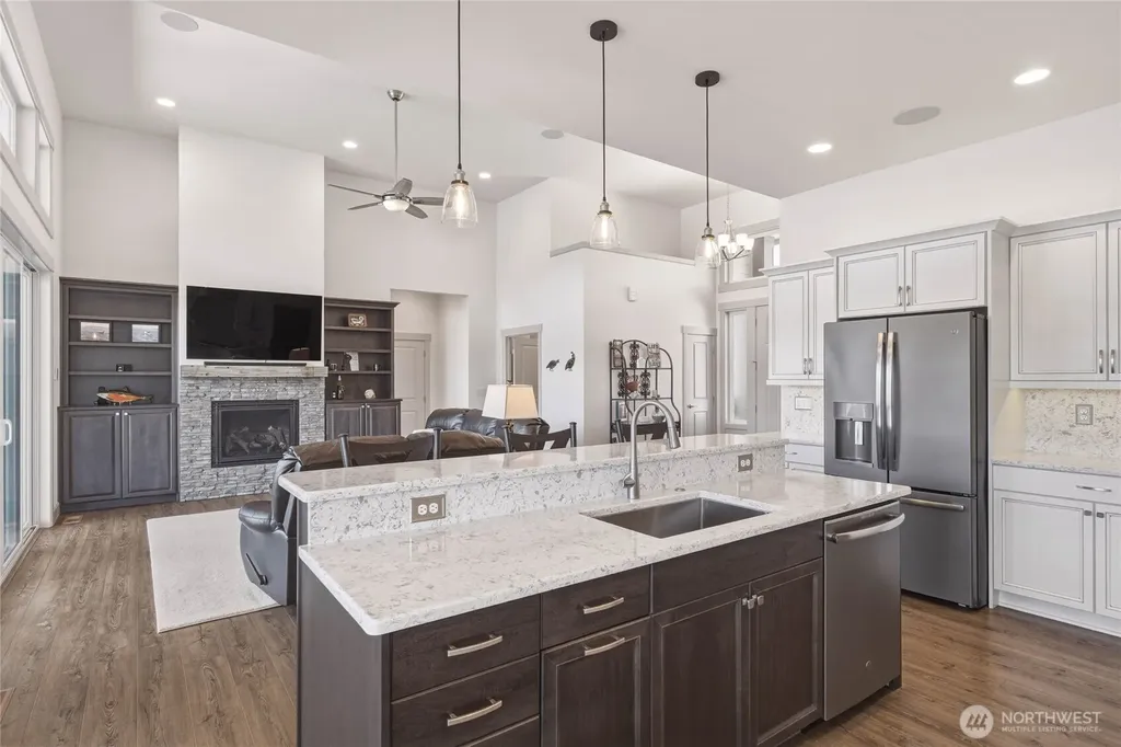 229 Apple Avenue Chelan WA 98816