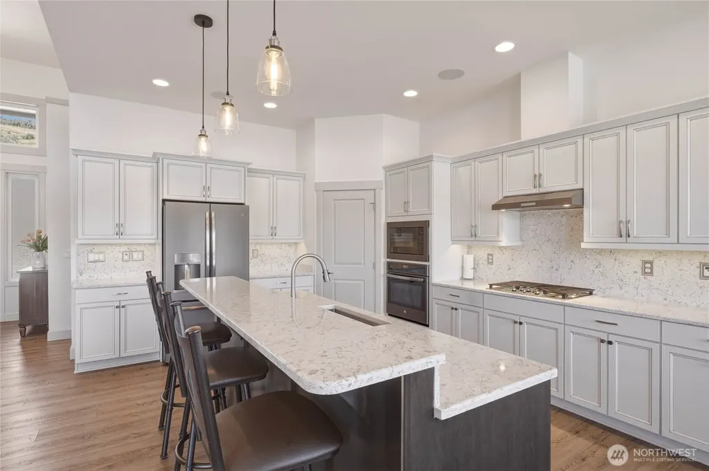 229 Apple Avenue Chelan WA 98816