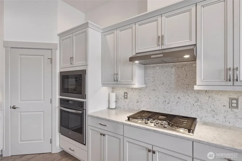 229 Apple Avenue Chelan WA 98816