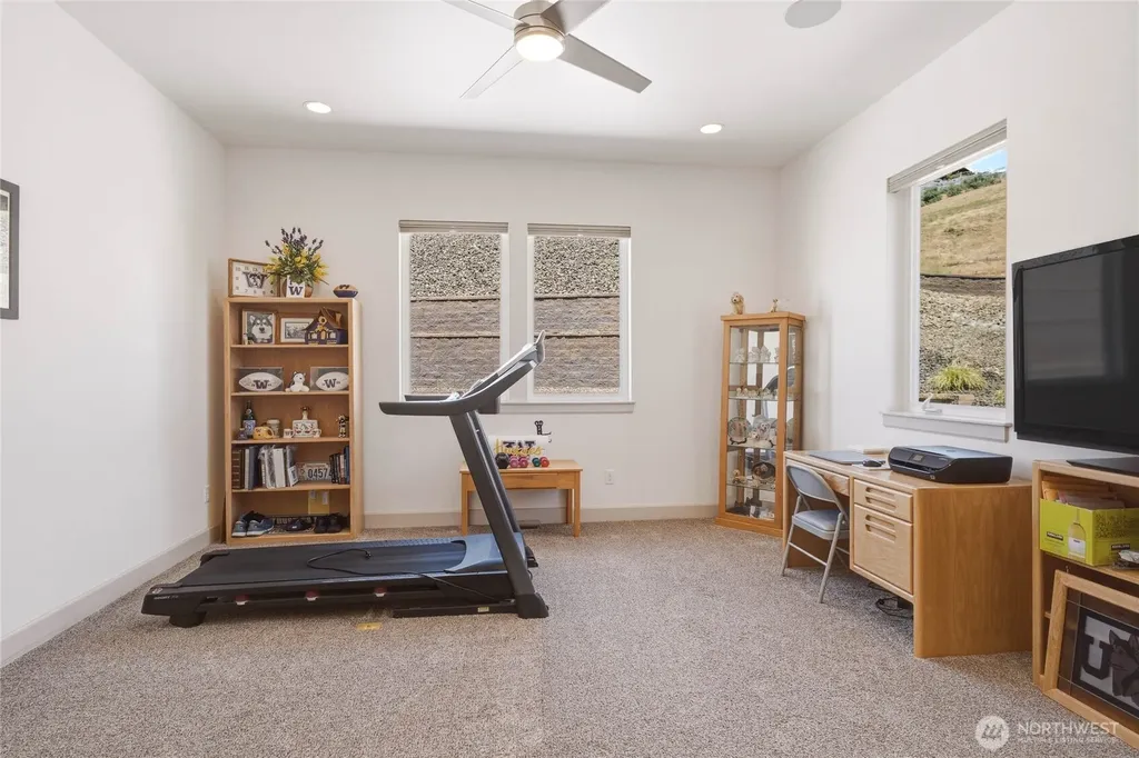229 Apple Avenue Chelan WA 98816