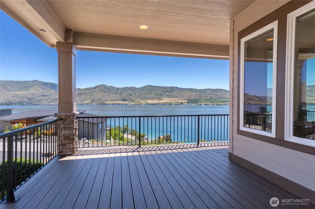 229 Apple Avenue Chelan WA 98816