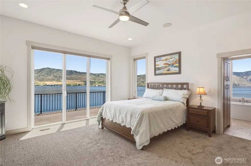 229 Apple Avenue Chelan WA 98816