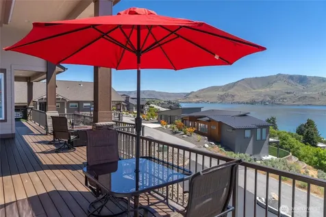 229 Apple Avenue Chelan WA 98816