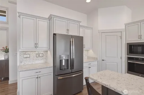 229 Apple Avenue Chelan WA 98816