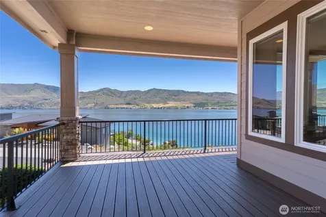 229 Apple Avenue Chelan WA 98816