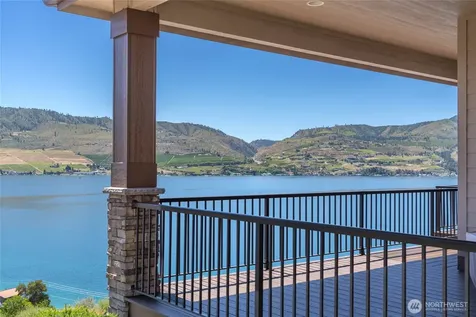 229 Apple Avenue Chelan WA 98816