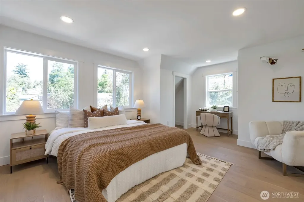 5109 S Willow Street Seattle WA 98118