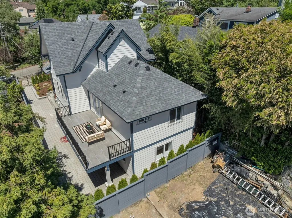 5109 S Willow Street Seattle WA 98118