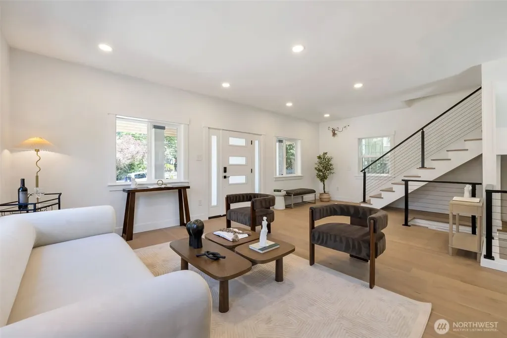 5109 S Willow Street Seattle WA 98118