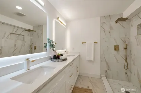 5109 S Willow Street Seattle WA 98118